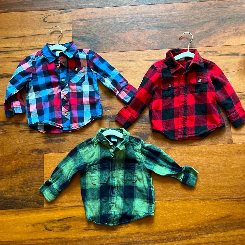Old Navy baby boy button down bundle